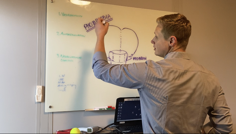 Dr. Keiser explaining the brain-first approach to POTS and dysautonomia